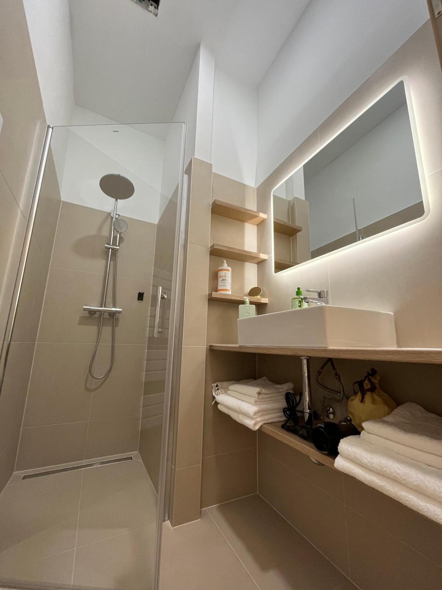 Urban Citytrip Flat - 15 Min To Center Apartment *